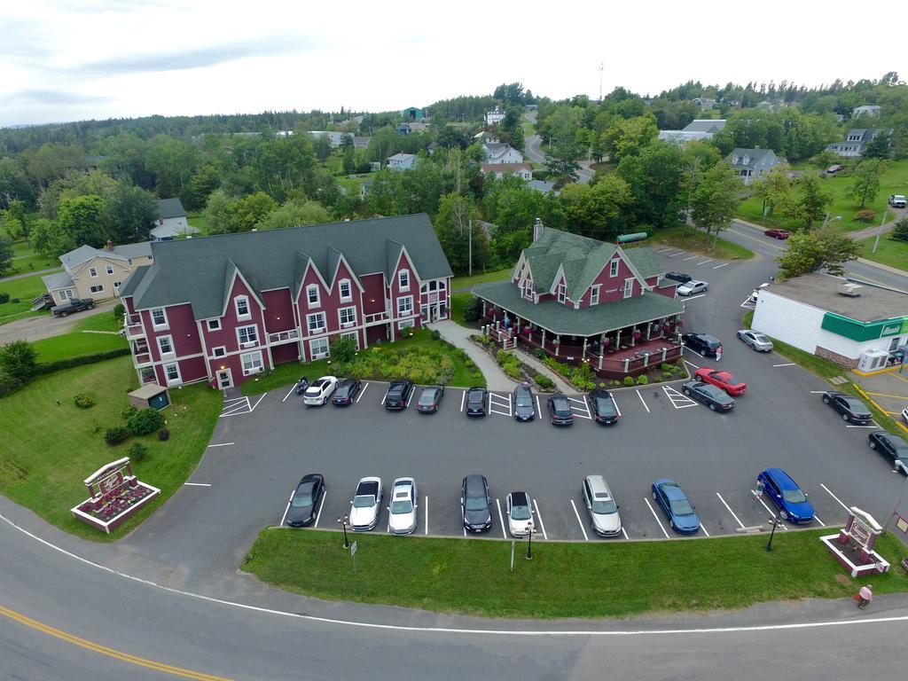Lynwood Inn Baddeck Inlet المظهر الخارجي الصورة