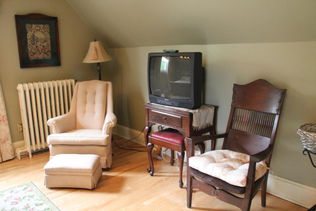 Lynwood Inn Baddeck Inlet الغرفة الصورة