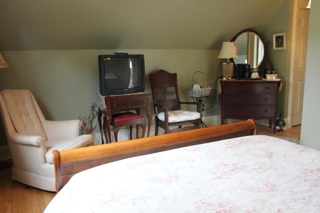 Lynwood Inn Baddeck Inlet الغرفة الصورة